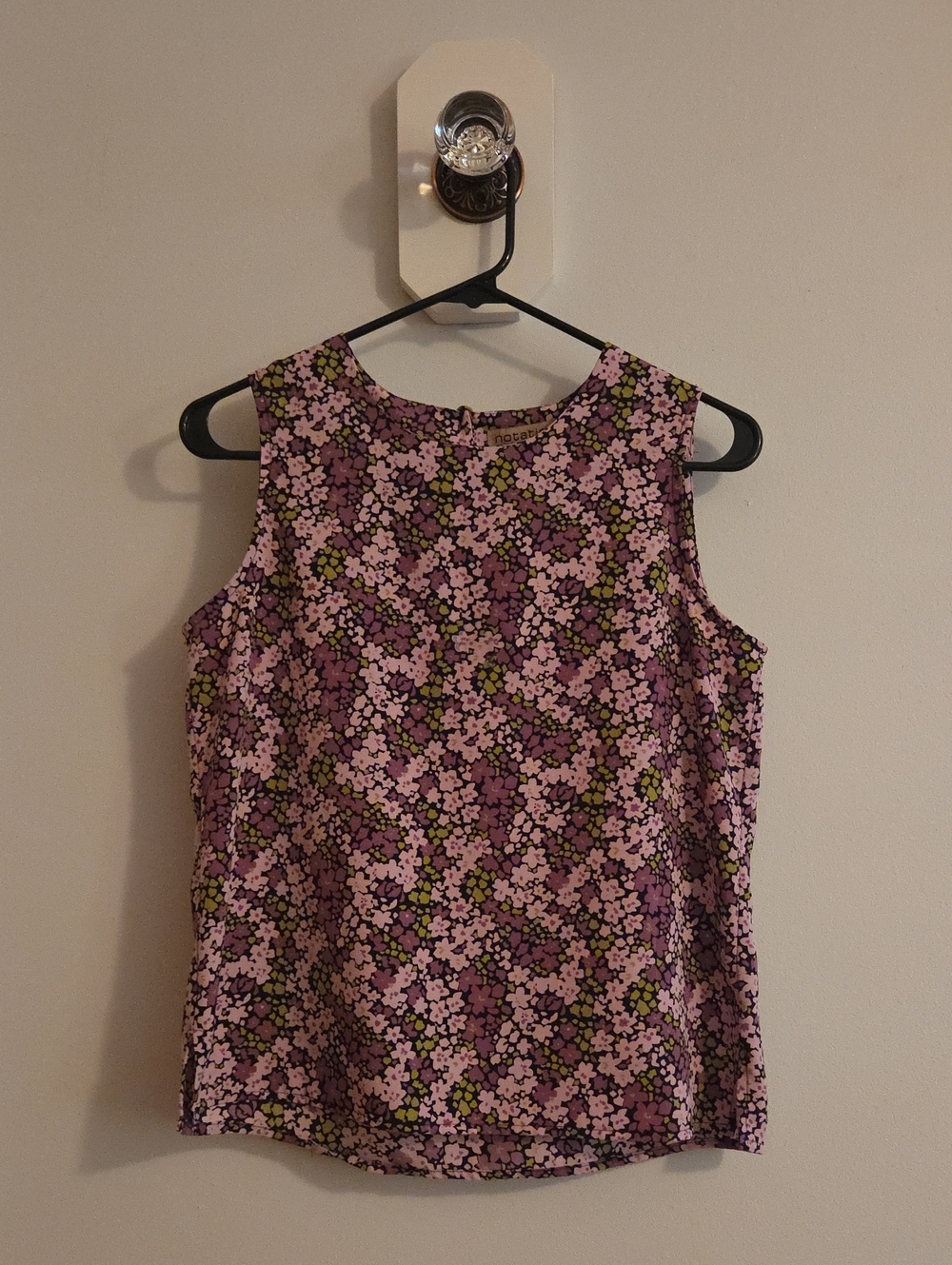 Sleeveless Floral Print Top in Lavender